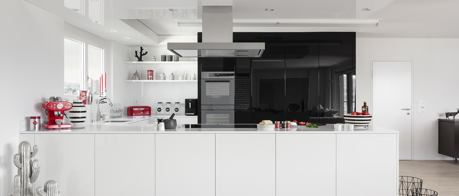 Herzog Küche Schwarz auf Weiss