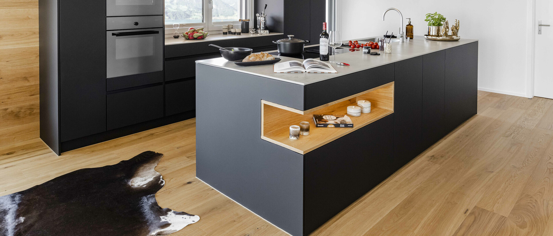 HERZOG Küche ELEGANCE Kunstharz, Keramik und Holz