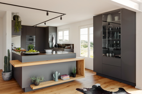 moderne Küche schwarz und matt